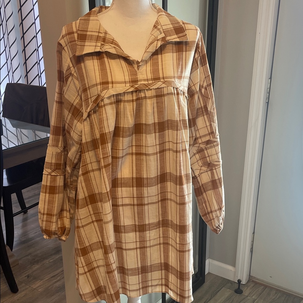 New With Tags Boutique Tan Plaid Loose Dress…Medium(very oversized)